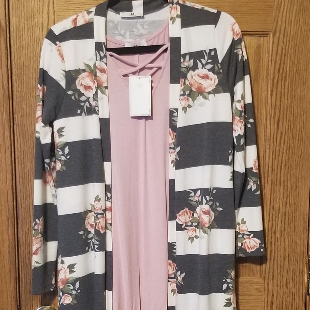 Amelia James Outfit